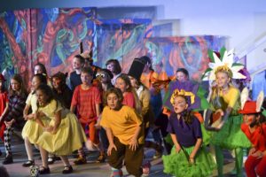 2016 Alice in Wonderland